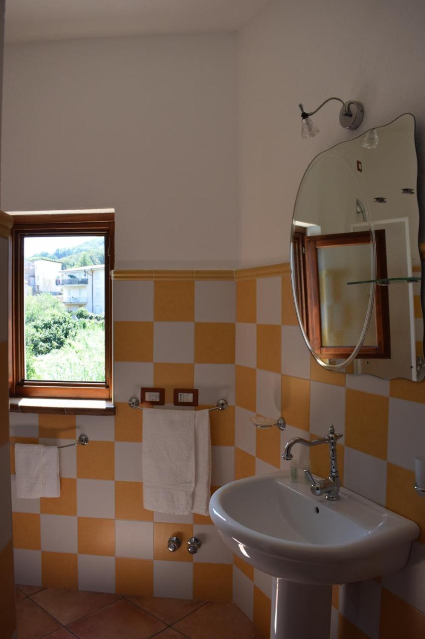 Country House B&B Antica Dimora Del Sole Camerota Buitenkant foto